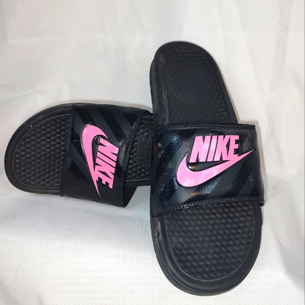 Nike Benassi JDI Black/Vivid Pink Women's Slides Sandals - Size 11